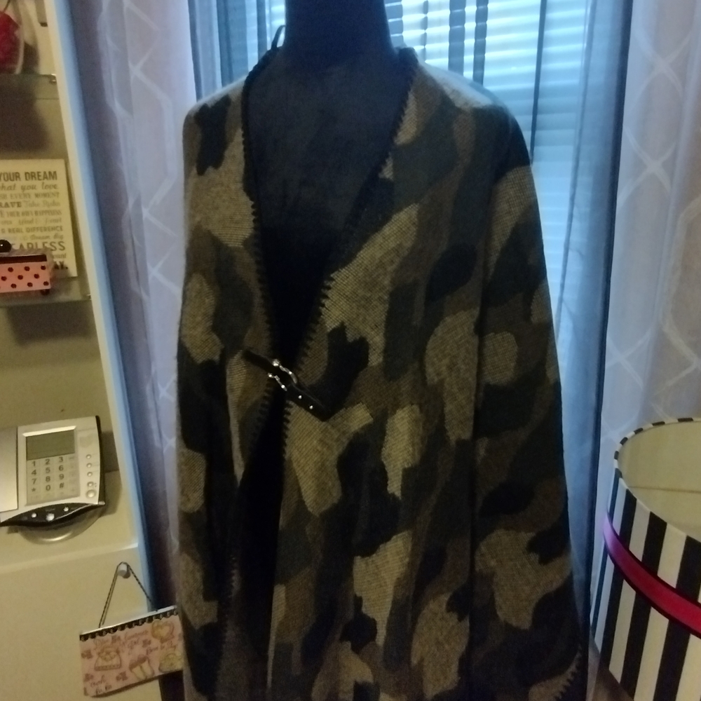 Andrew Marc Gray and Black Knit Cardigan